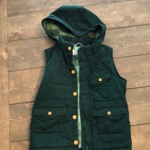 OshKosh green winter vest size 5T